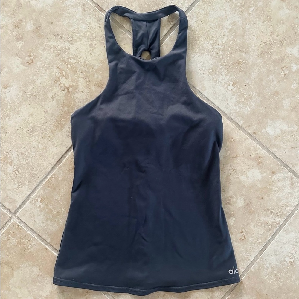 Cool and trendy ALO tank! EUC